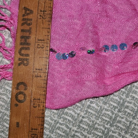 Childrens Place scarf, EUC. Hot pink - Picture 4 of 5